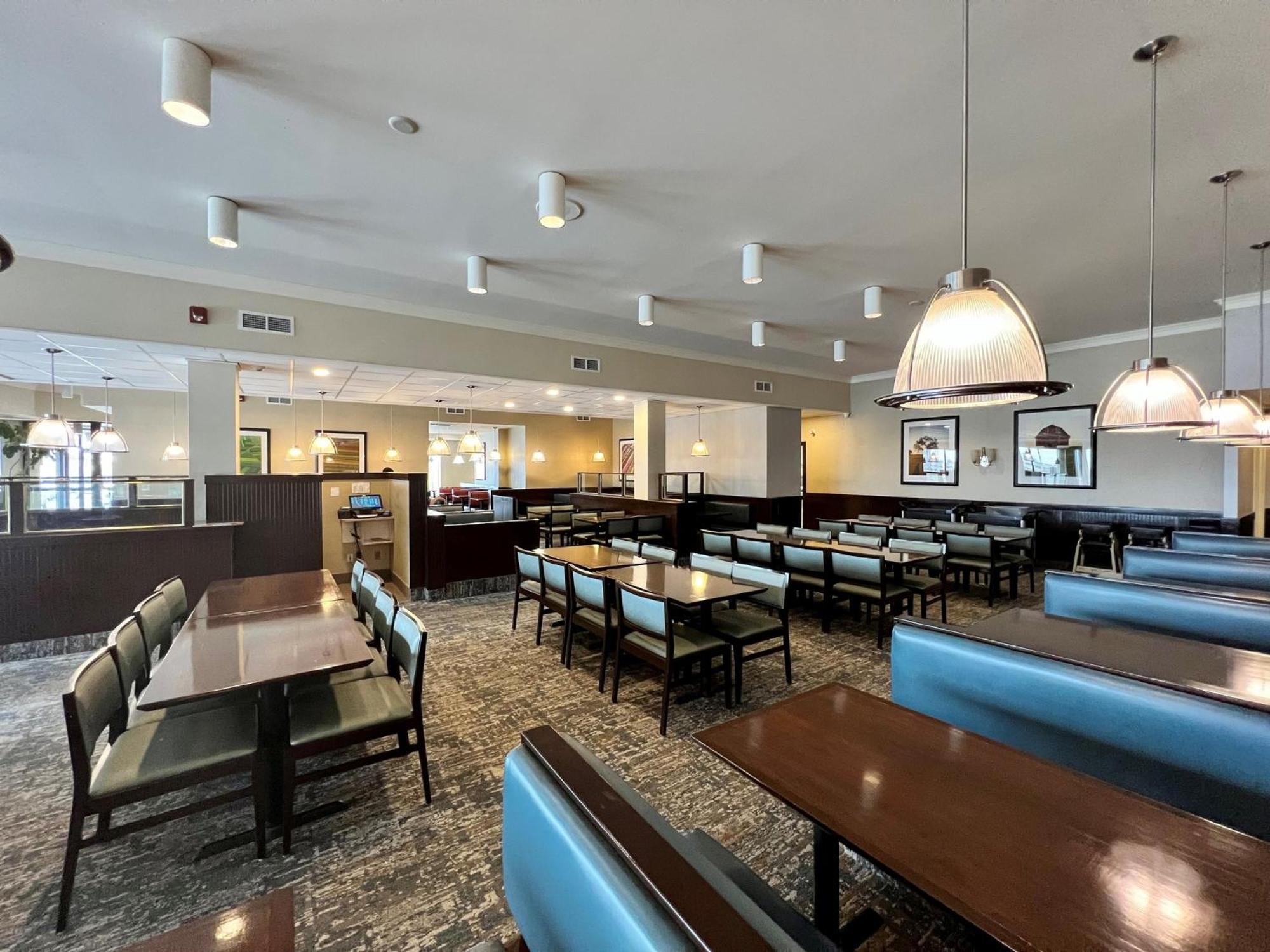 Holiday Inn Toronto Airport East By Ihg Екстер'єр фото