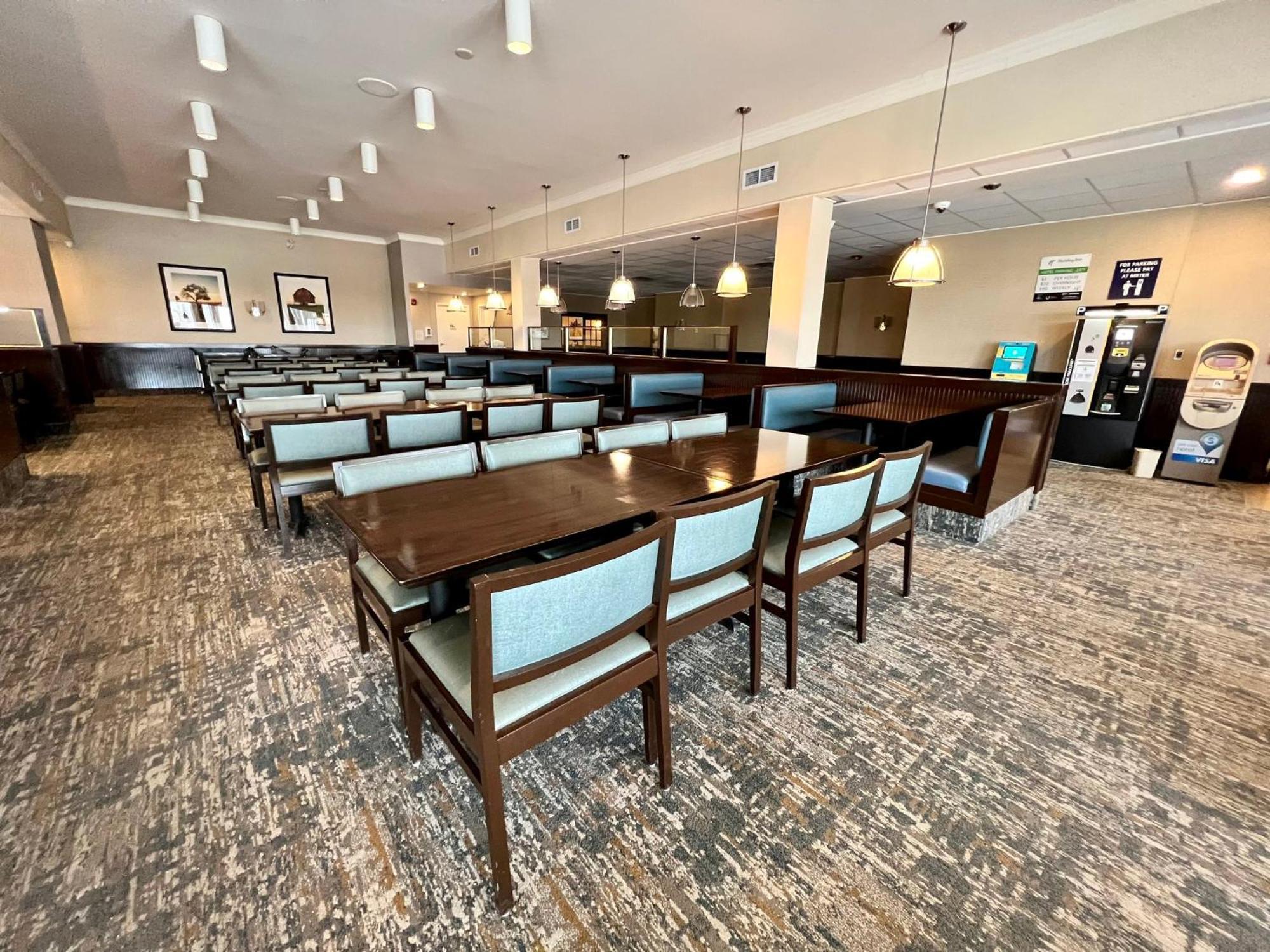 Holiday Inn Toronto Airport East By Ihg Екстер'єр фото