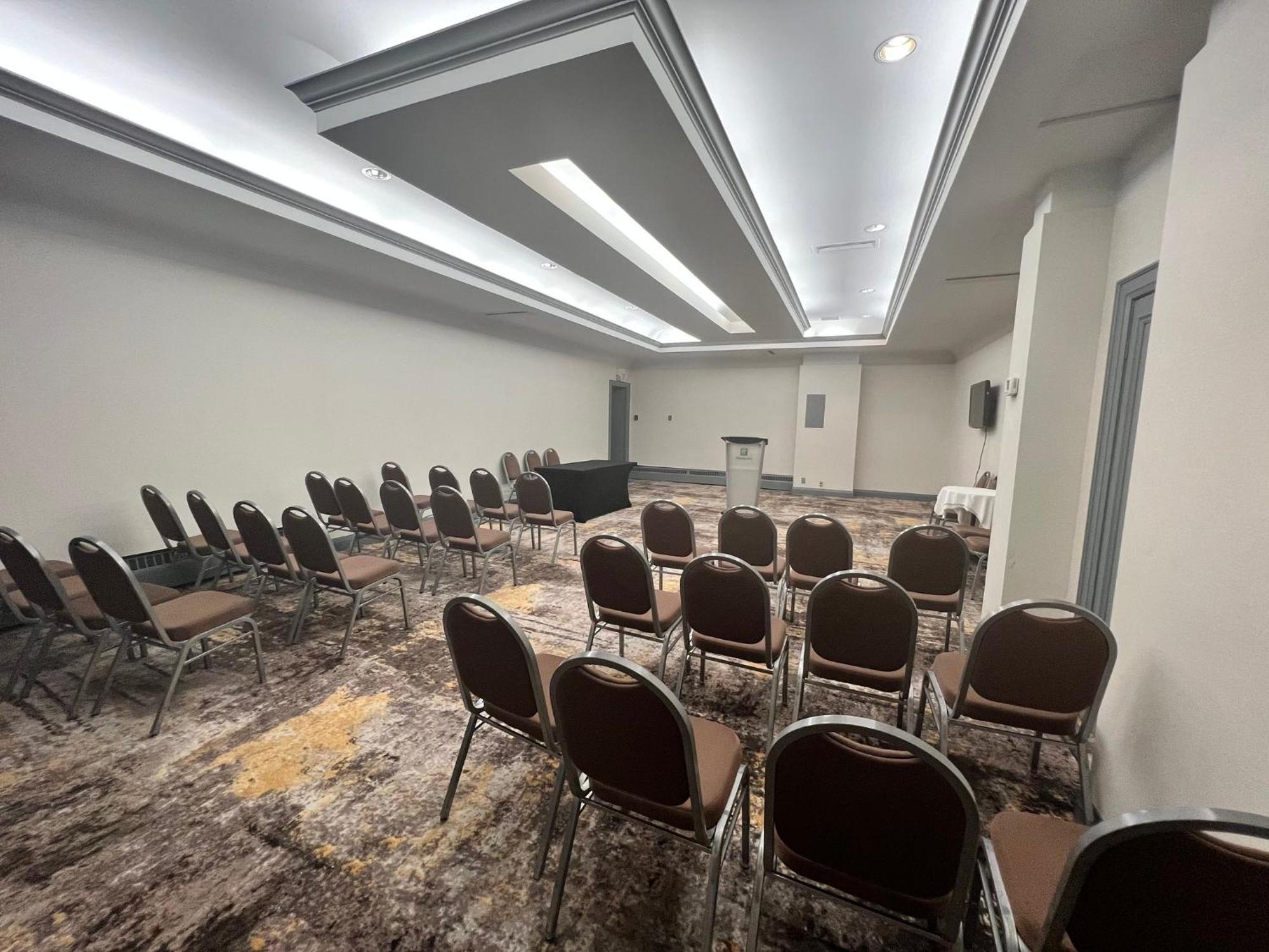 Holiday Inn Toronto Airport East By Ihg Екстер'єр фото