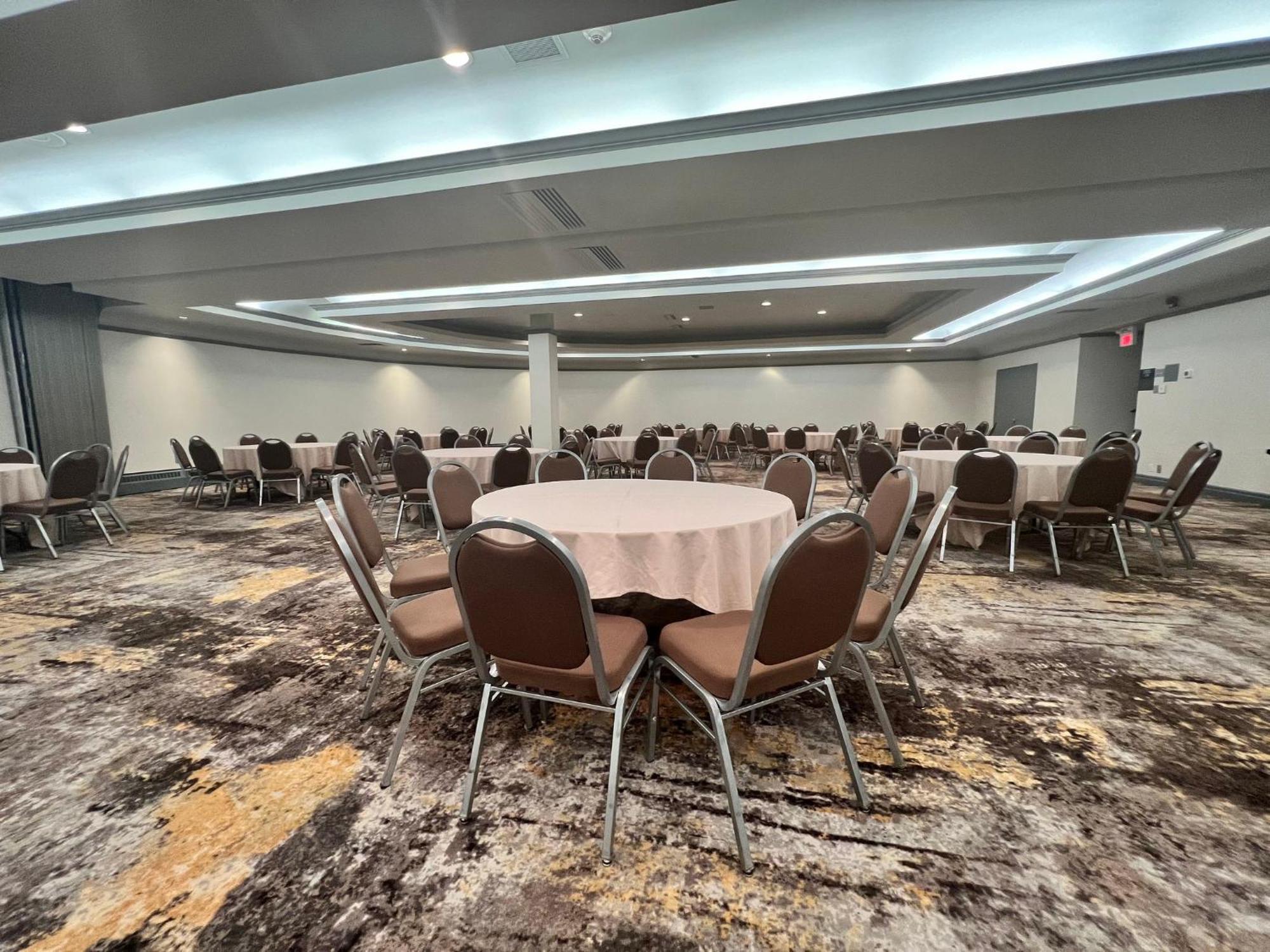 Holiday Inn Toronto Airport East By Ihg Екстер'єр фото