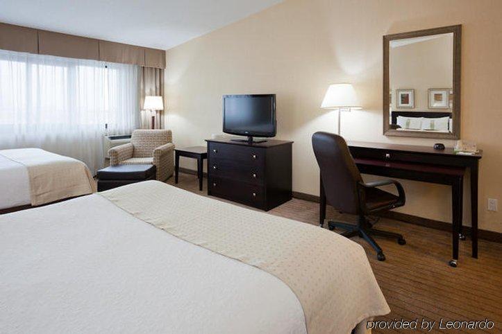 Holiday Inn Toronto Airport East By Ihg Номер фото