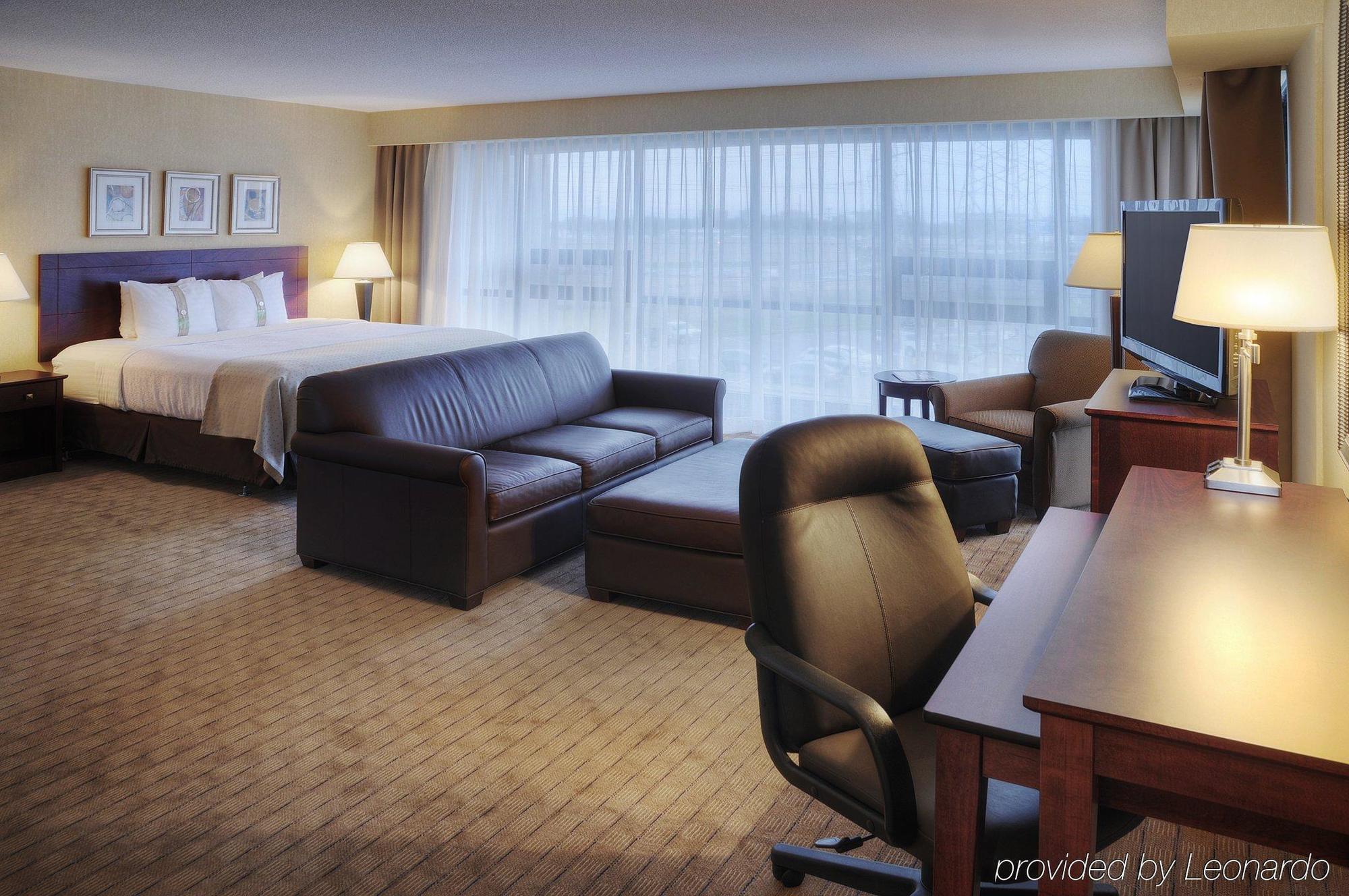 Holiday Inn Toronto Airport East By Ihg Номер фото